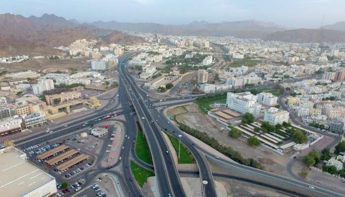 نمو استثنائي لرأس مال صناديق العقارات والاستثمار في سلطنة عمان خلال 2025